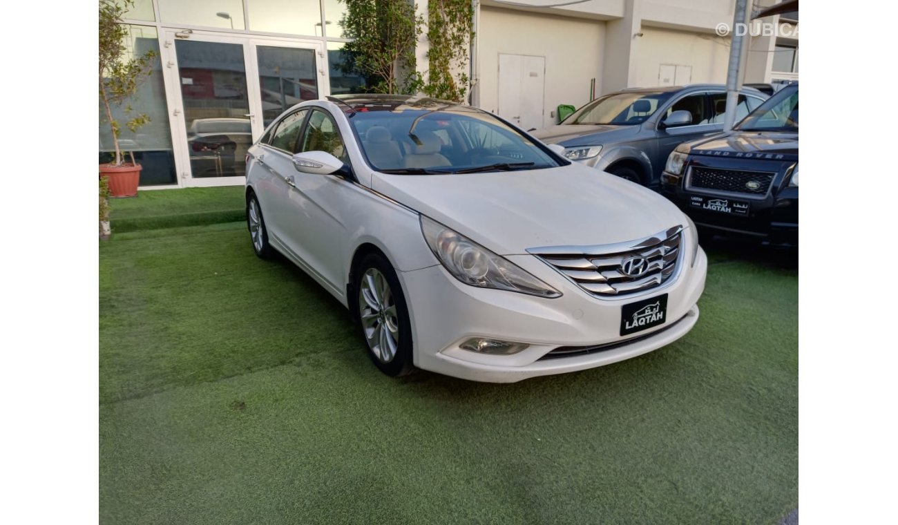 Hyundai Sonata Gulf model 2012, panorama, fingerprint, cruise control, wheels, sensors, screen, rear camera, in exc