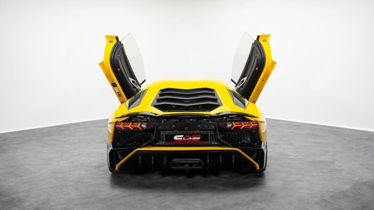 Lamborghini Aventador LP 700-4 - 2014 - GCC Specs