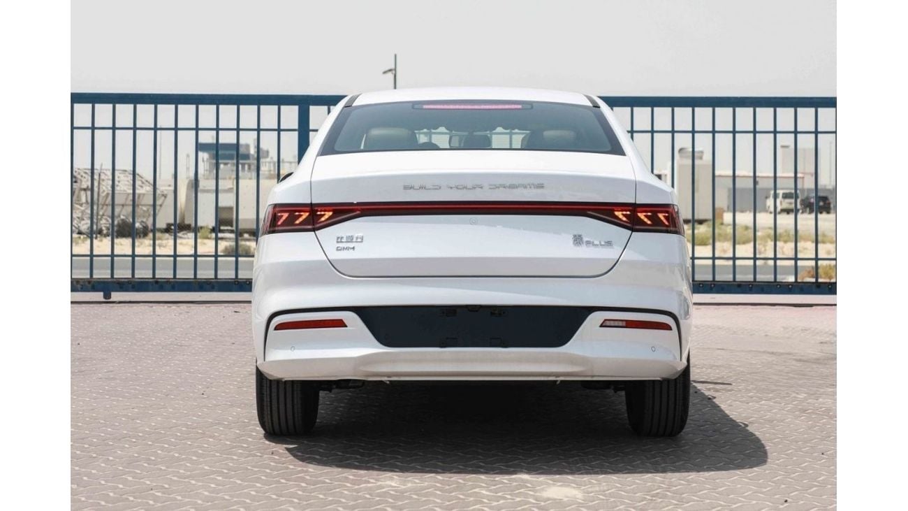 بي واي دي كين بلاس 2024 BYD Qin Plus DM-i Honor Lead 1.5 plug-in Hybrid - أبيض من الداخل بني | للتصدير فقط