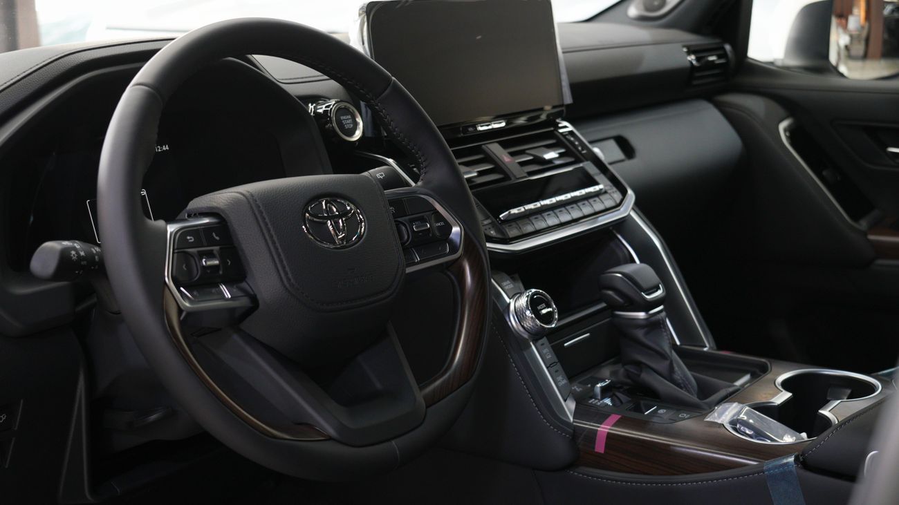 Toyota Land Cruiser GXR 3.5 L V6