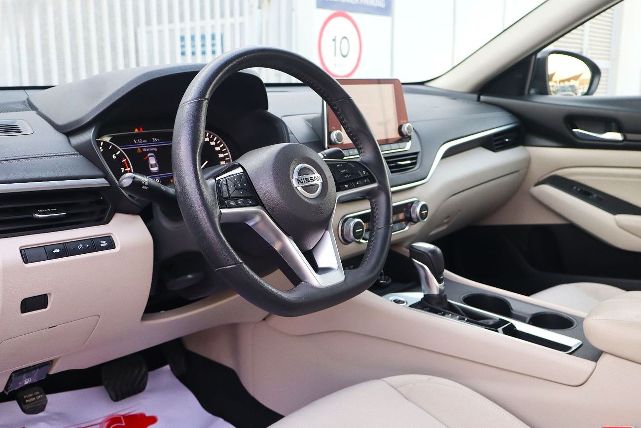 Nissan Altima SV 2.5L