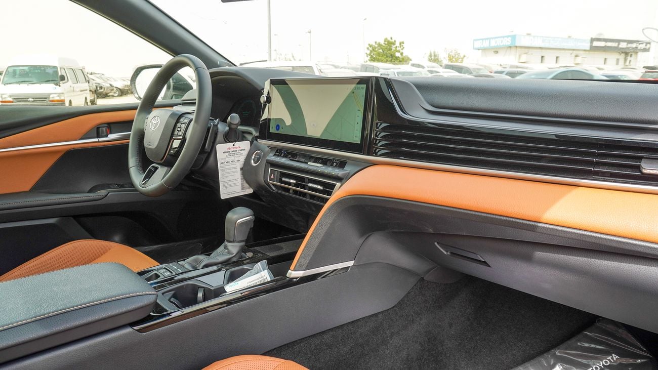 تويوتا كامري Lumiere HEV 2.5L Hybrid