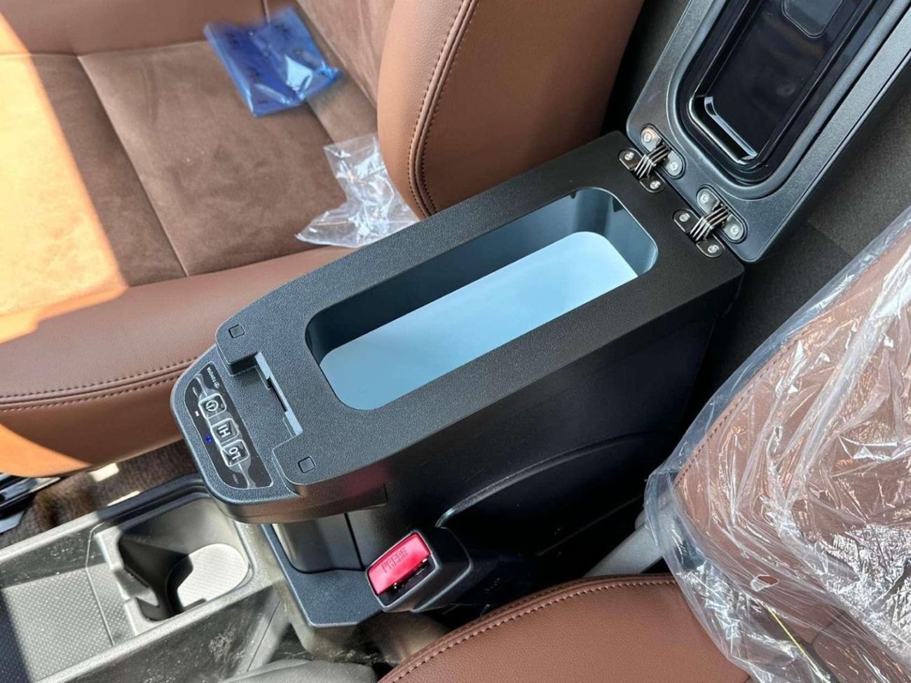 Toyota Land Cruiser 70 TOYOTA LAND CRUISER 71 2.8L 3DOOR 4WD SUV 2025