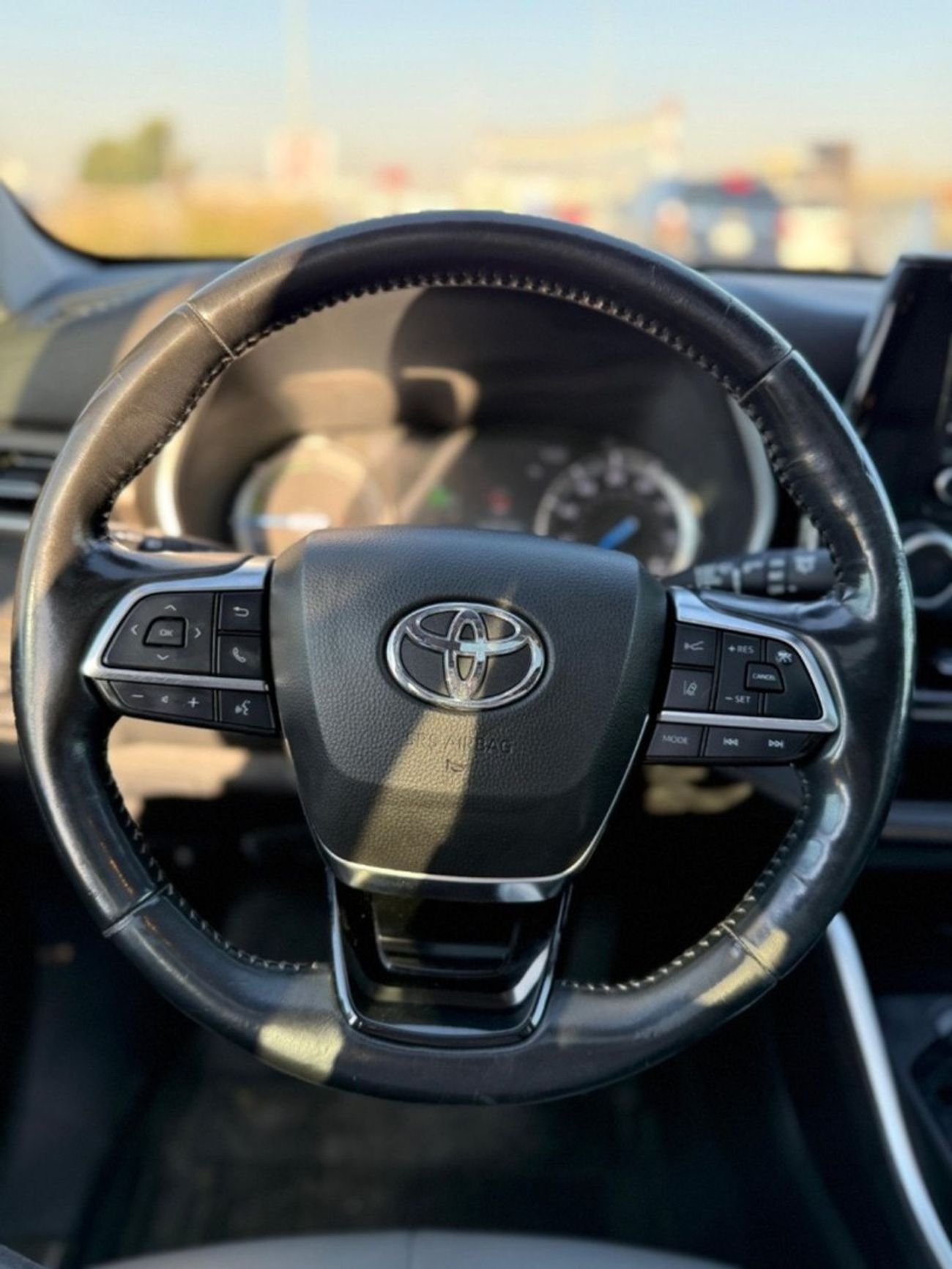 تويوتا هايلاندر Hybrid XLE premium sunroof,leather, push start