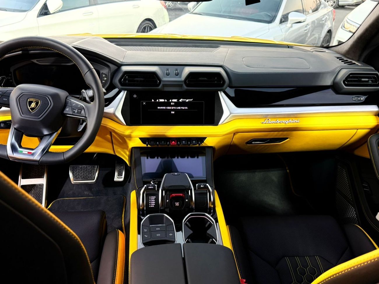 لامبورغيني اوروس STD 4.0T V8