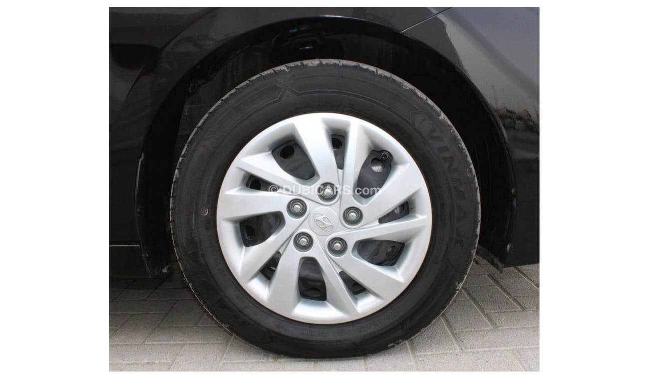 Hyundai Elantra Hyundai Elantra 2020 Black GCC excellent condition without accident