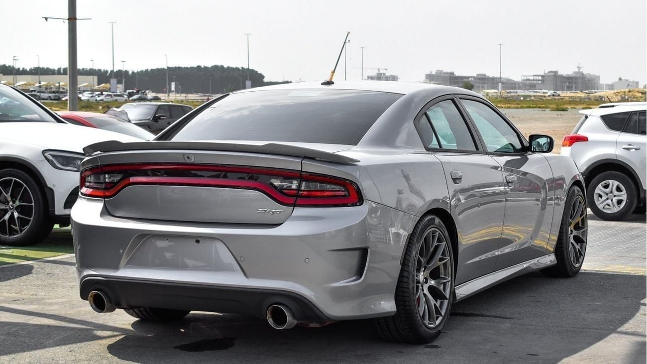 دودج تشارجر SRT8 SRT
