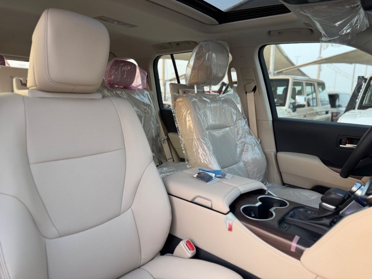 تويوتا لاند كروزر GXR 3.3 TT || Diesel || Black interior