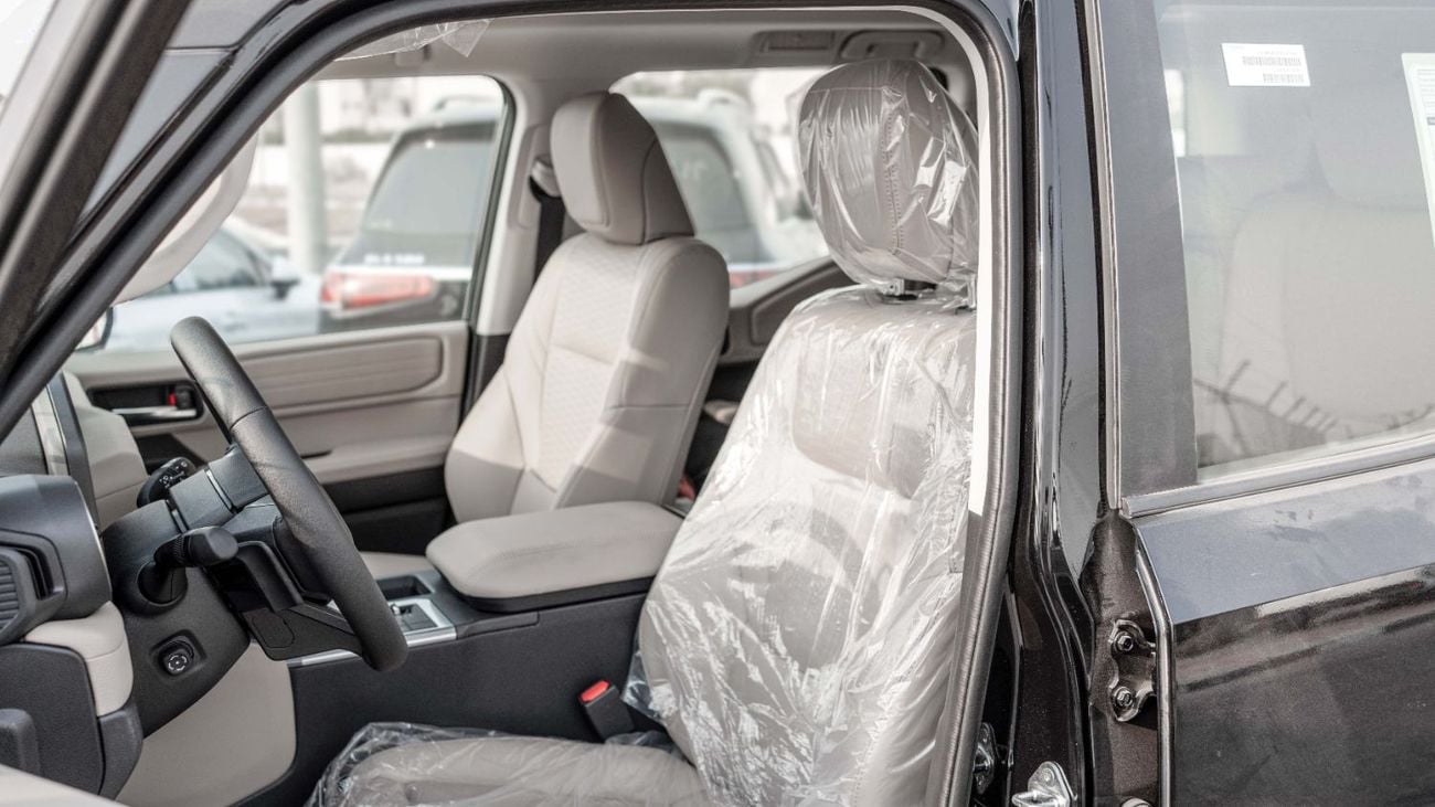 تويوتا برادو 2026 Toyota Prado VXL 2.4L AT Petrol (Black-Beige)