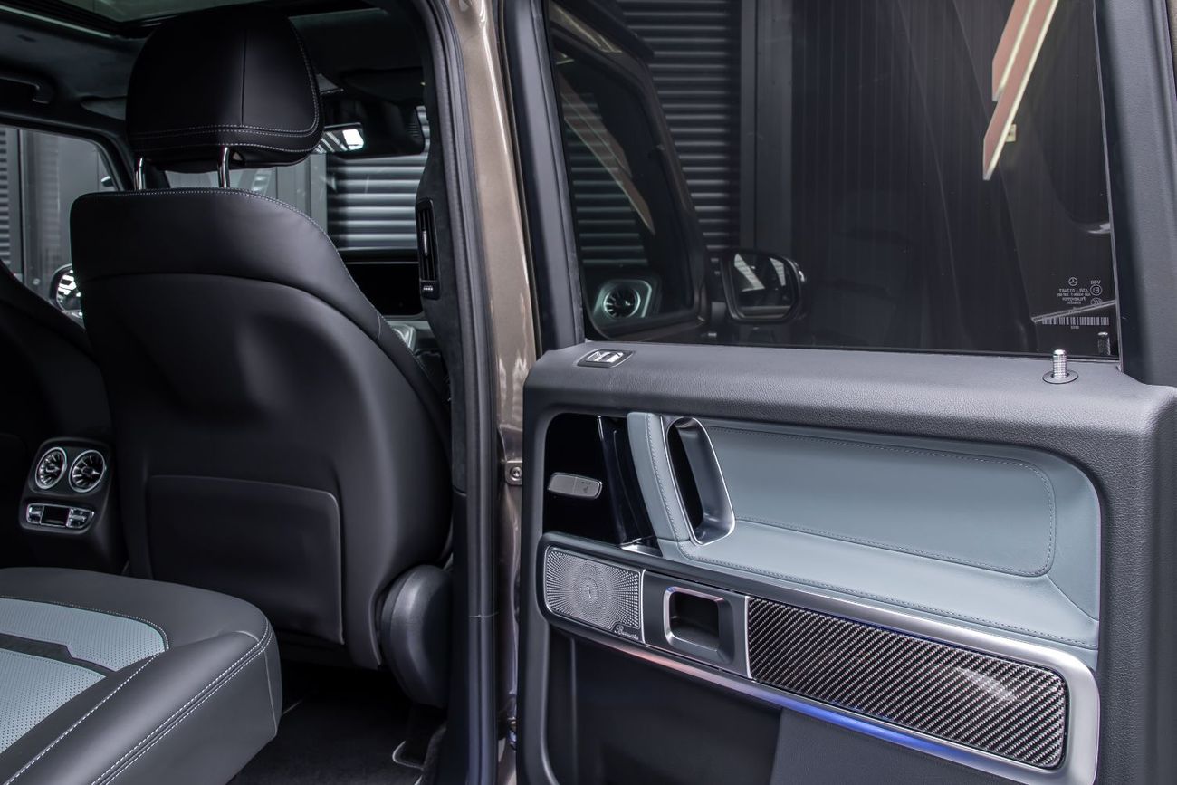 BRABUS 700 - Mercedes-AMG G 63 A22 / 2025 / Carbon trim / BRABUS Widestar Carbon Parts Package I and II