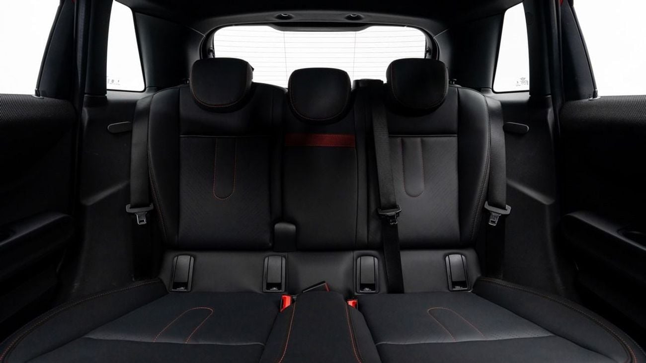 ميني كوبر إس JCW - 2025 - GCC - Under Warranty and Service Contract