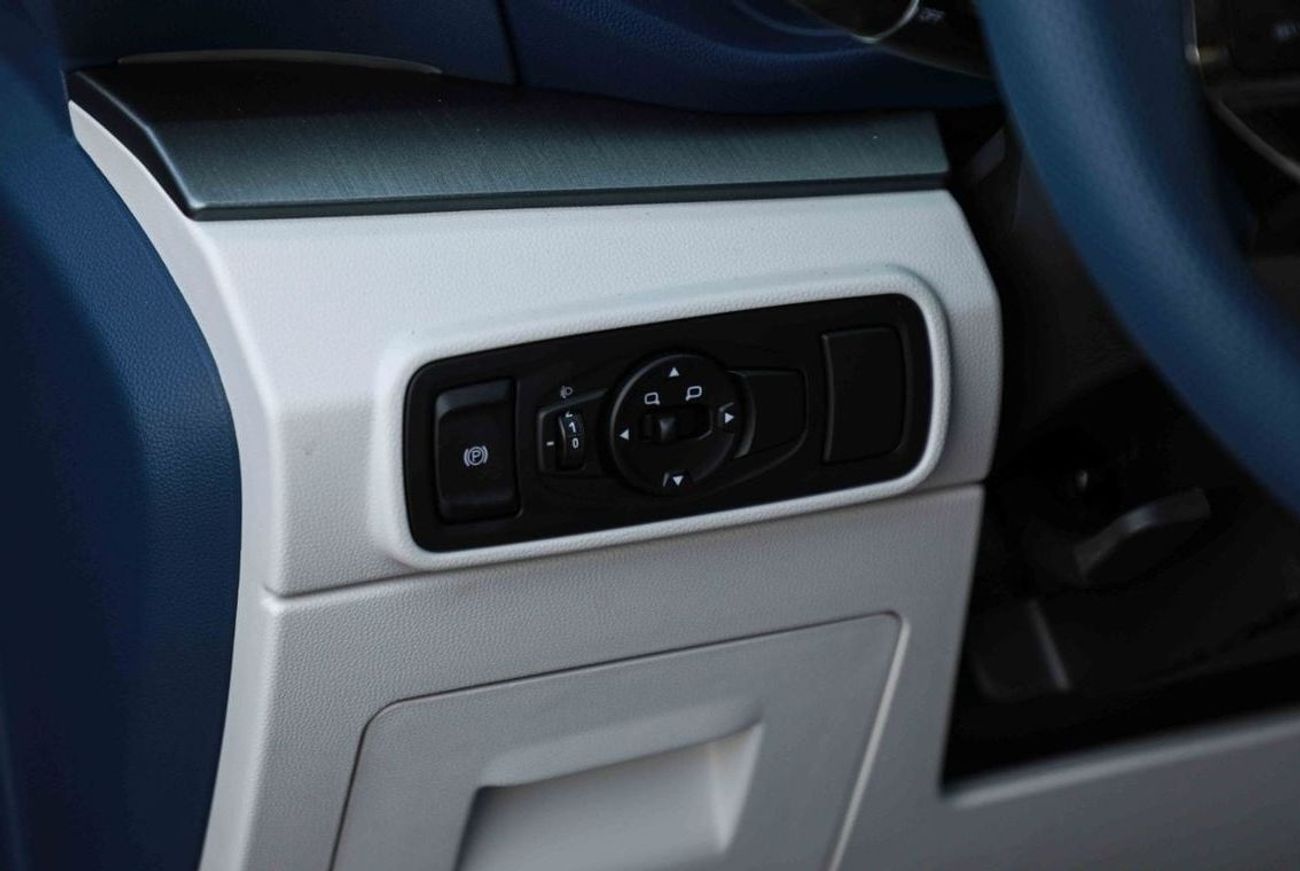 Kaiyi X7 2025 KAIYI X7 1.6 FLAGSHIP - DARK GREY inside BLUE & WHITE | Export Price