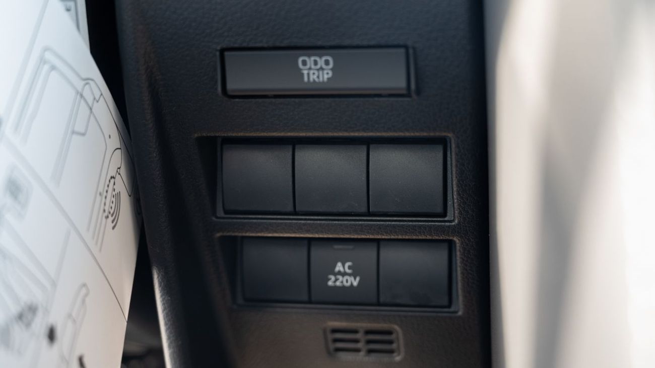 Toyota Land Cruiser VXR 3.5L