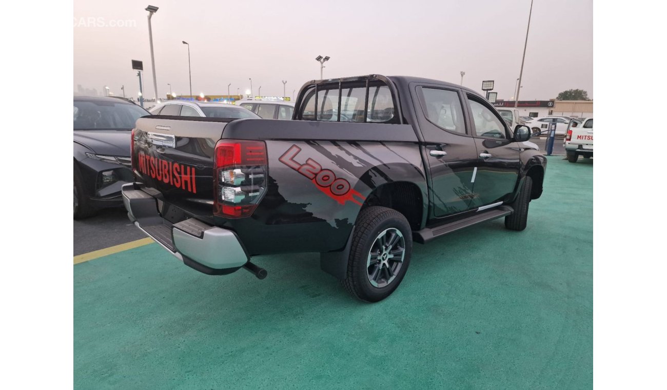 ميتسوبيشي L200 4X4 MANUAL PETROL 2023