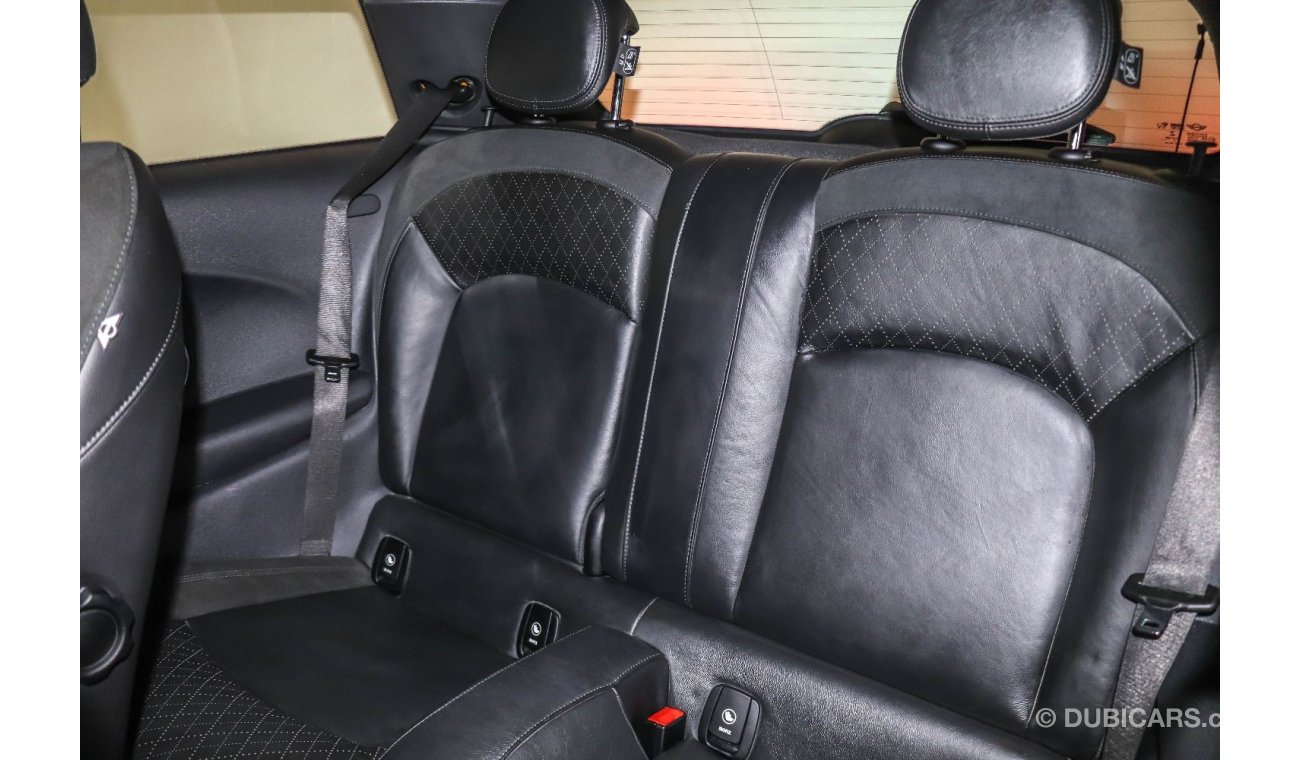 Mini Cooper S Mini Cooper S 2015 GCC under Warranty with Flexible Down-Payment.