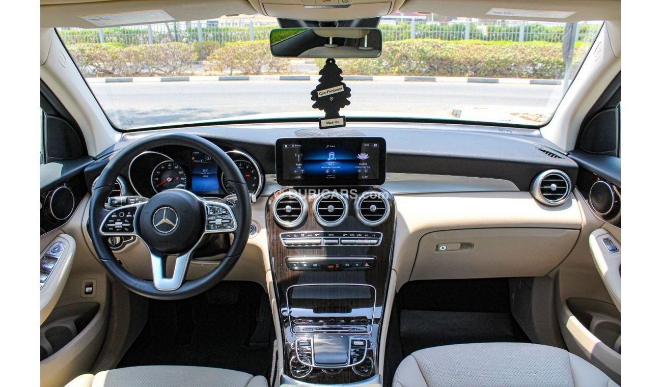 Mercedes-Benz GLC 300 Premium MERCEDES-BENZ GLC300