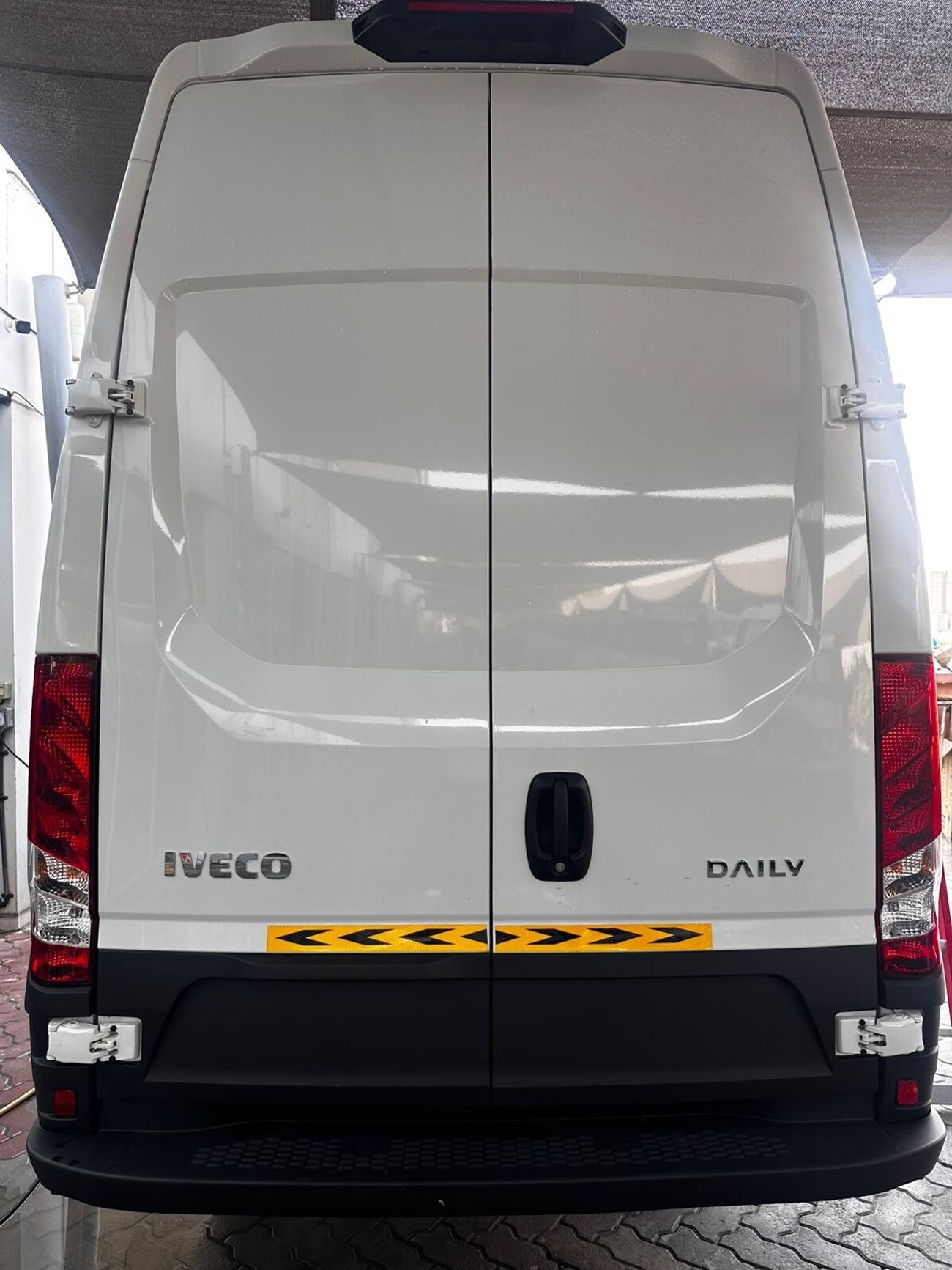 Iveco Daily 4 stroke Diesel Engine, watercooled, turbocharged with intercooler 146 HP @ 3000 ~3500 Rpm –EIV