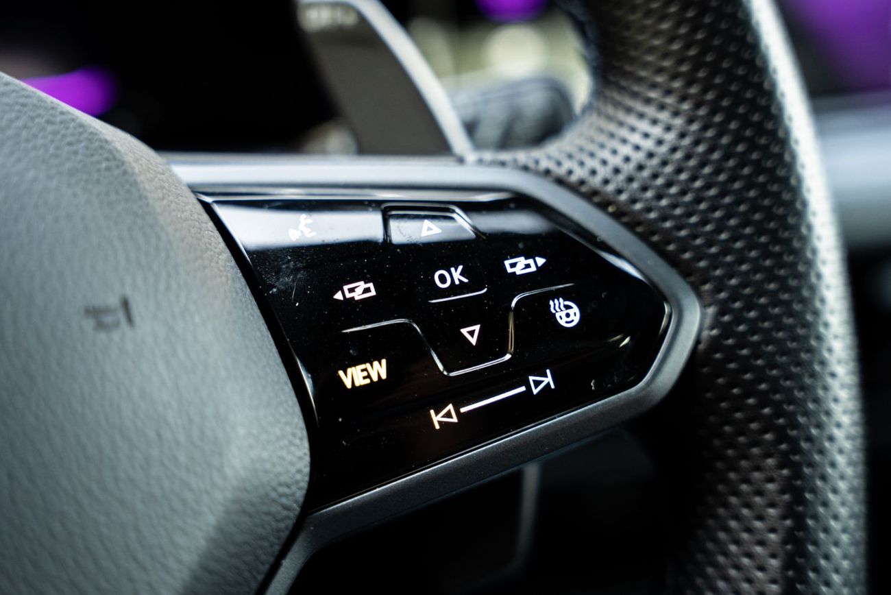 فولكس واجن جولف ار 2023 Agency Warranty Full Service History GCC Low Mileage