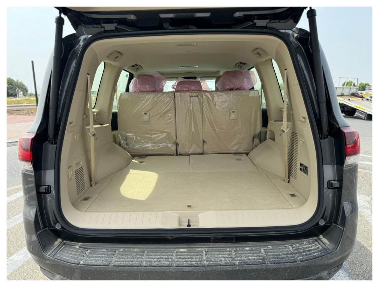 Toyota Land Cruiser GXR 4.0L FULL OPTION WITH SUNROOF AND COOLING BOX