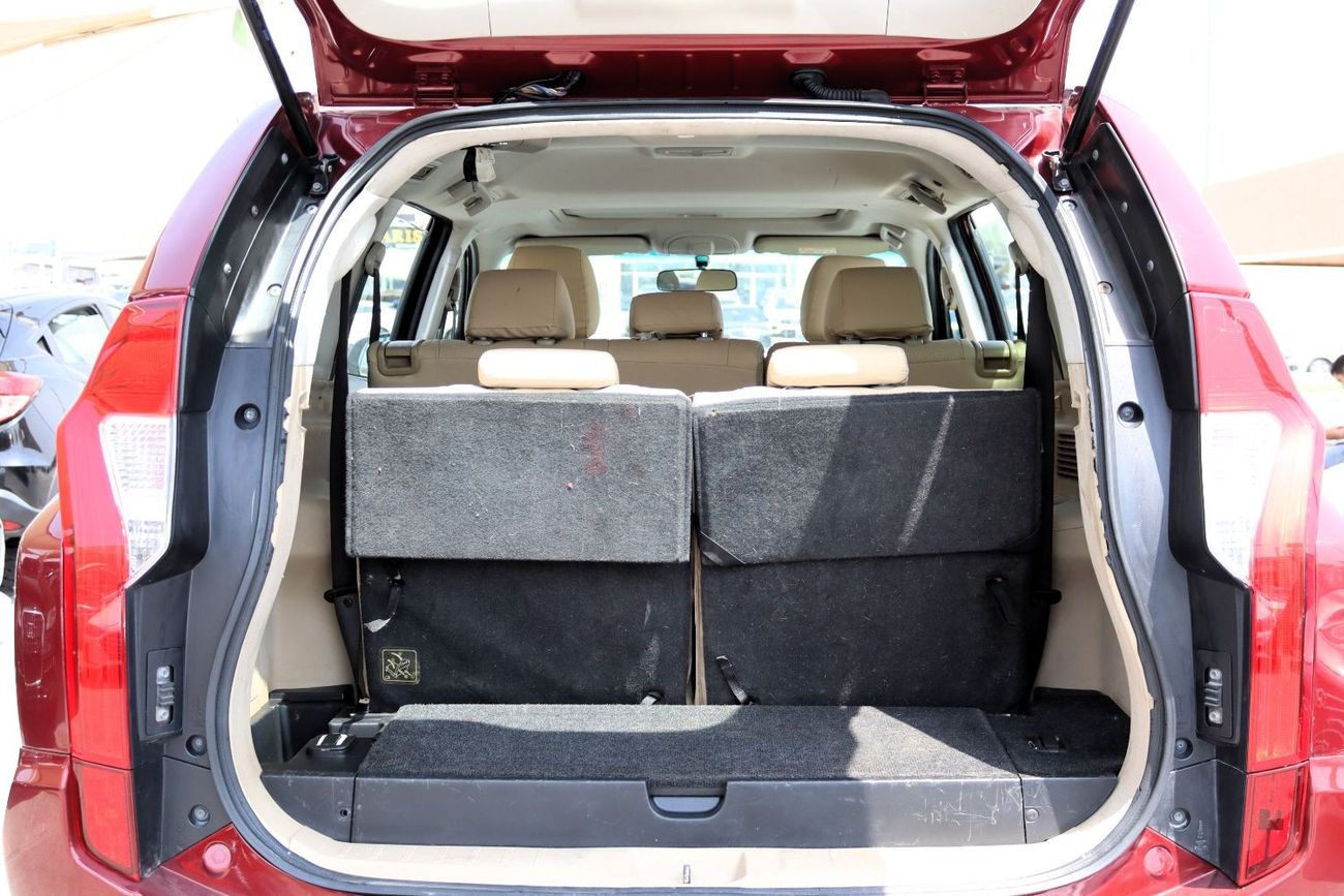 Mitsubishi Montero GLS Top ACCIDENTS FREE - GCC - ORIGINAL PAINT - PERFECT CONDITION INSIDE OUT