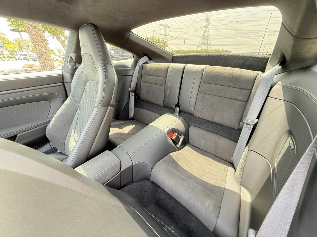 بورش 911 Carrera GTS 3.0L (450 HP) Coupe