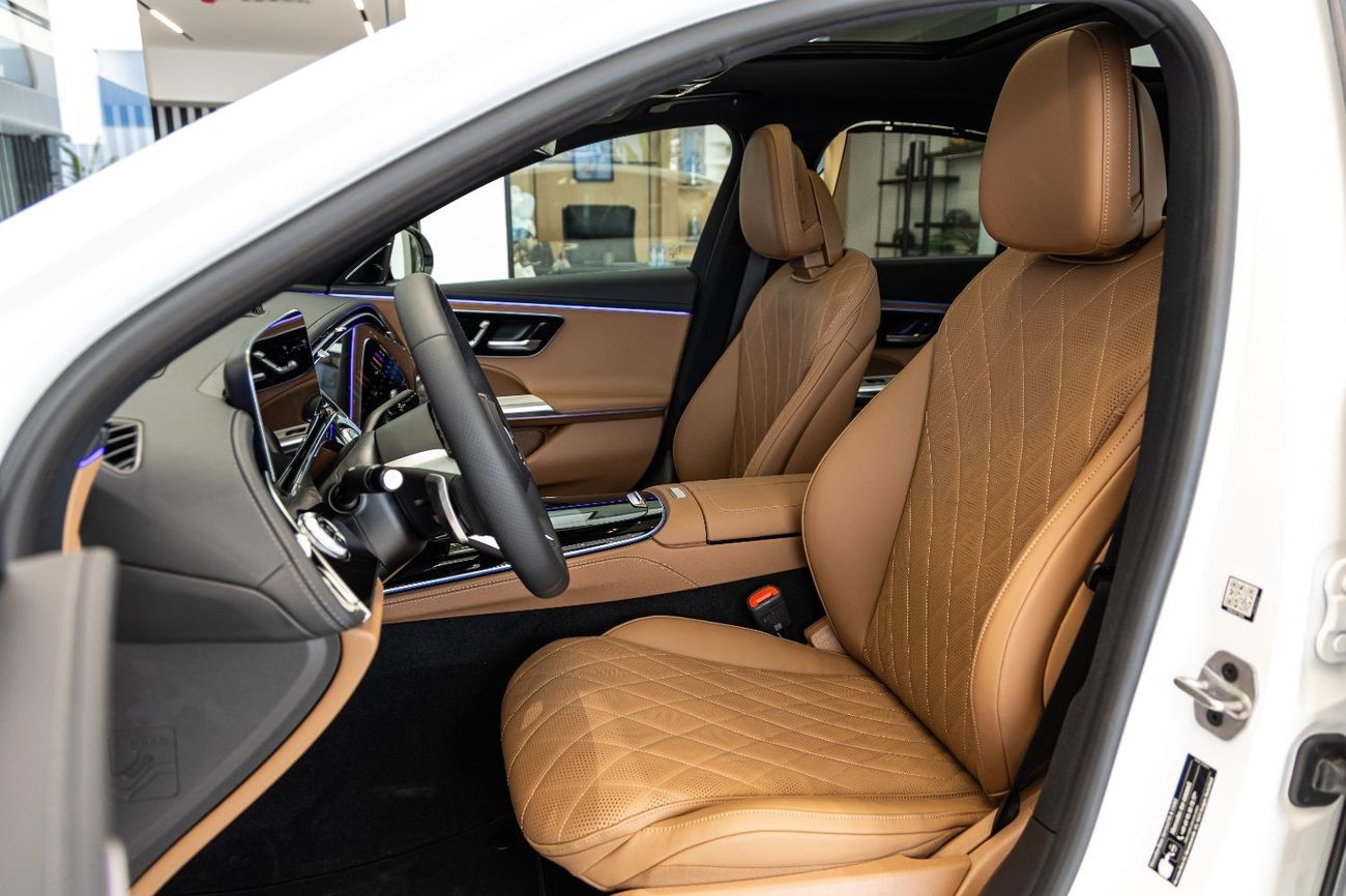 Mercedes-Benz E200 Mercedes-Benz E200 Premium Plus | AMG Night Package | Super Screen | Fully Loaded | Opalite white |