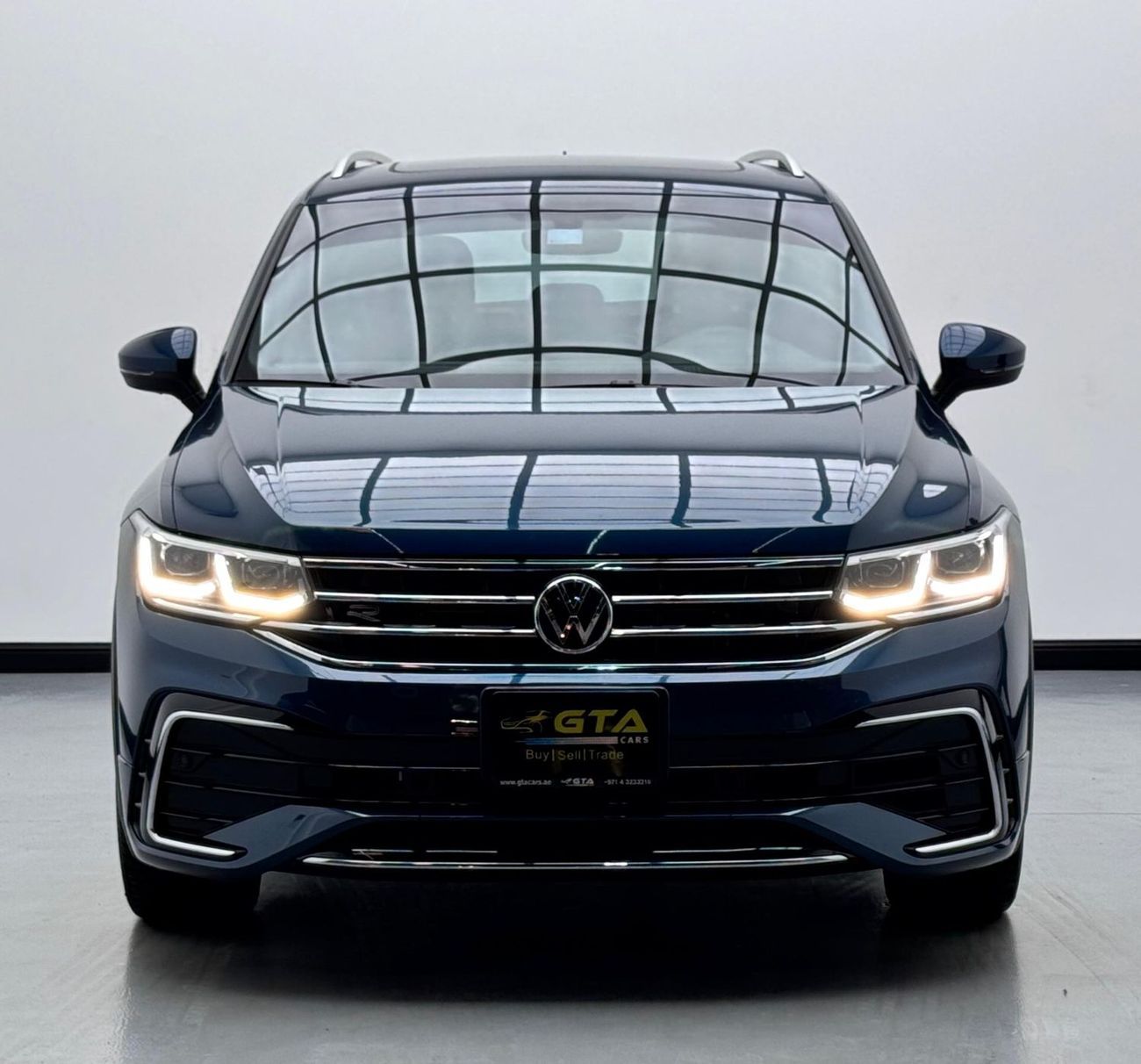 Volkswagen Tiguan R-Line 2.0L 2024 Volkswagen Tiguan R-Line, 2027 VW Warranty + Service Contract, Full VW Service Hist