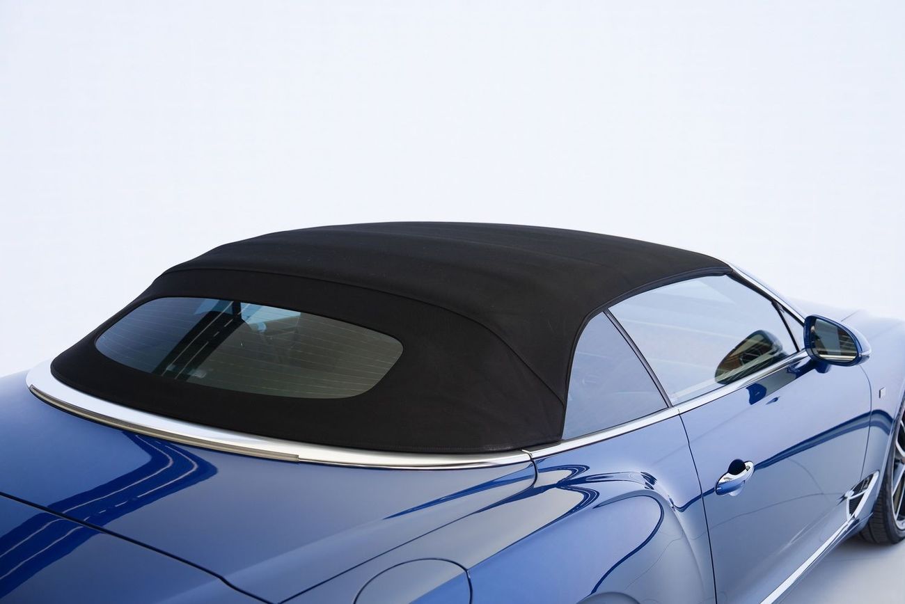 بنتلي كونتيننتال جي تي سي Bentley GTC W12 First Edition