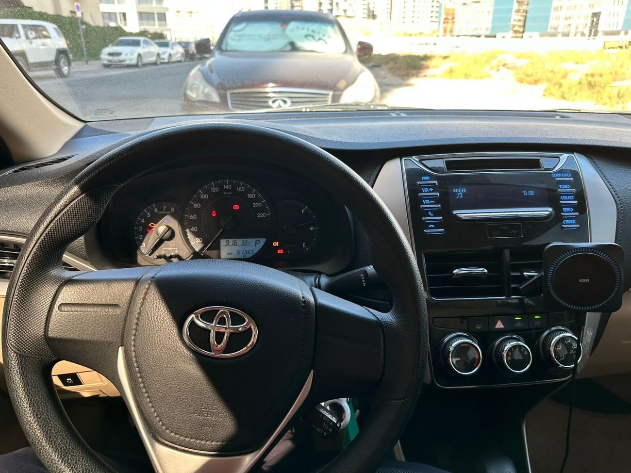 Toyota Yaris SE 1.3L (100 HP)