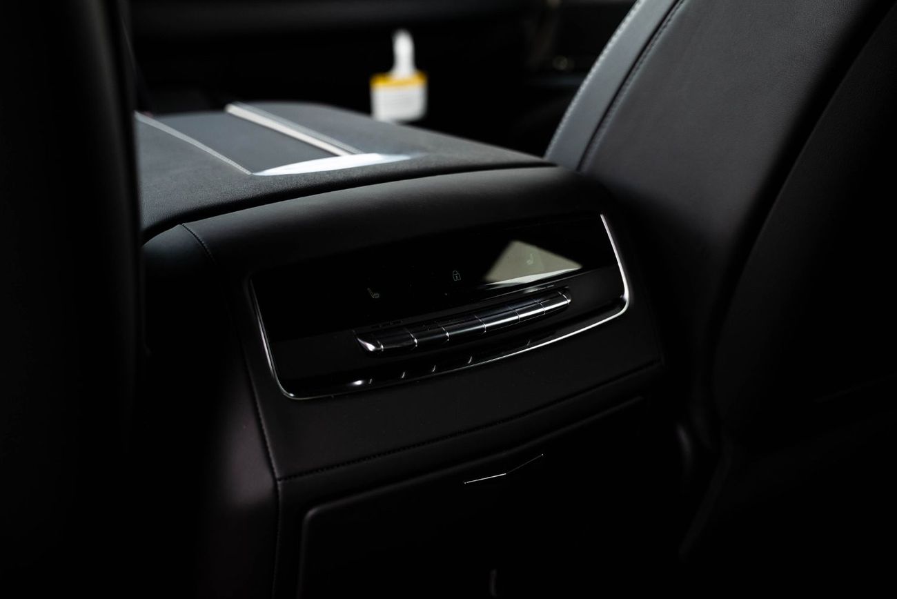 كاديلاك إسكالاد Sport Platinum 6.2L AWD