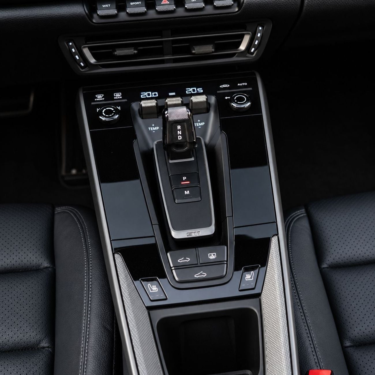 Porsche 911 CARRERA