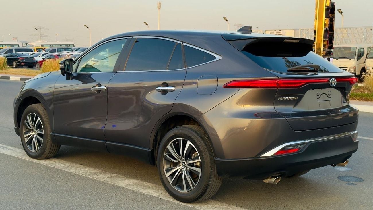 Toyota Harrier PREMIUM CONDITION  | 2021 | 2.5L HYBRID ENGINE | RHD | AT | ELECTRIC SEAT | PUSH START ENGINE | REAR
