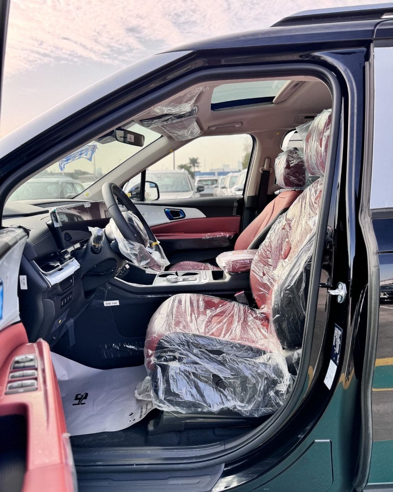 كيا كارنيفال   KIA CARNIVAL (HEV ) 1.6T GCC specs - 2026 MODEL