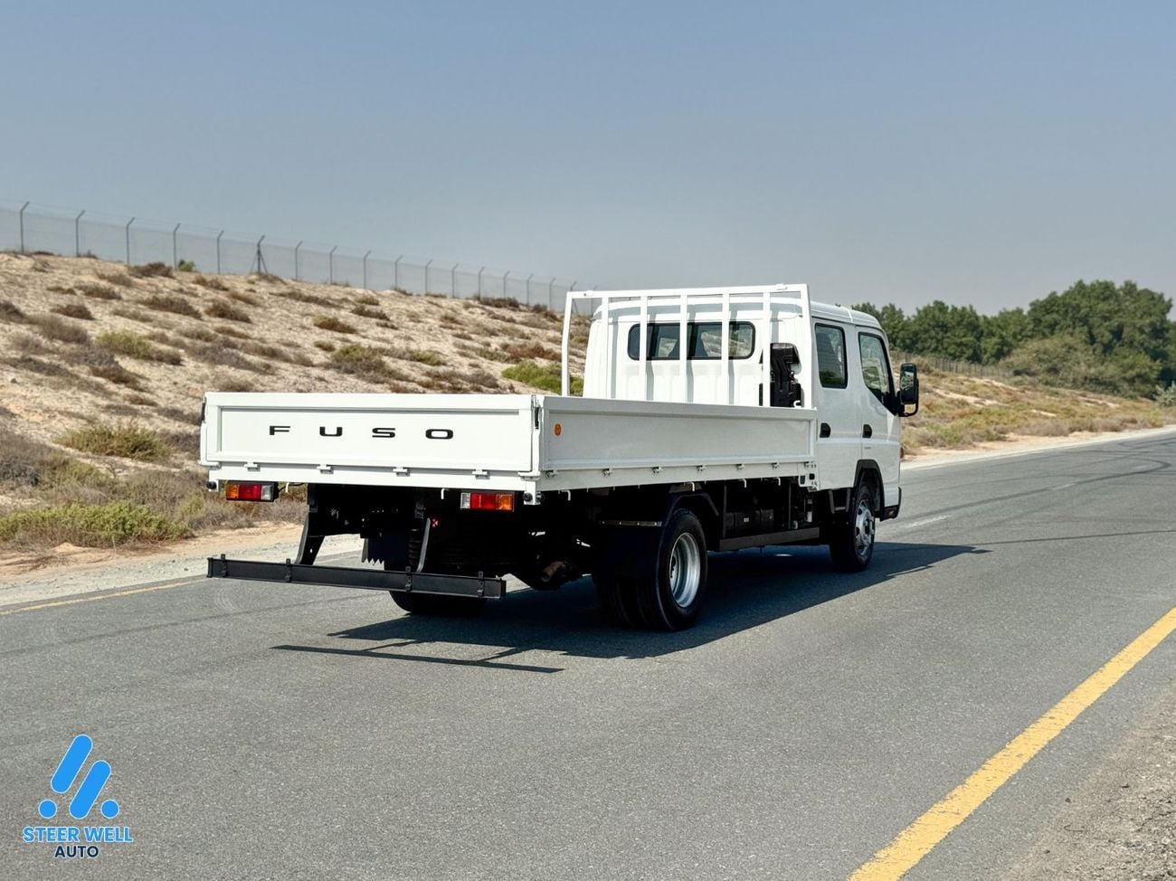 Mitsubishi Fuso Canter 3.0L RWD Dual Cab Diesel Cargo Truck Body | White
