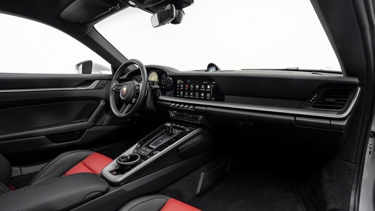 بورش 911 Carrera S - 2024 - GCC Specs - Under Warranty