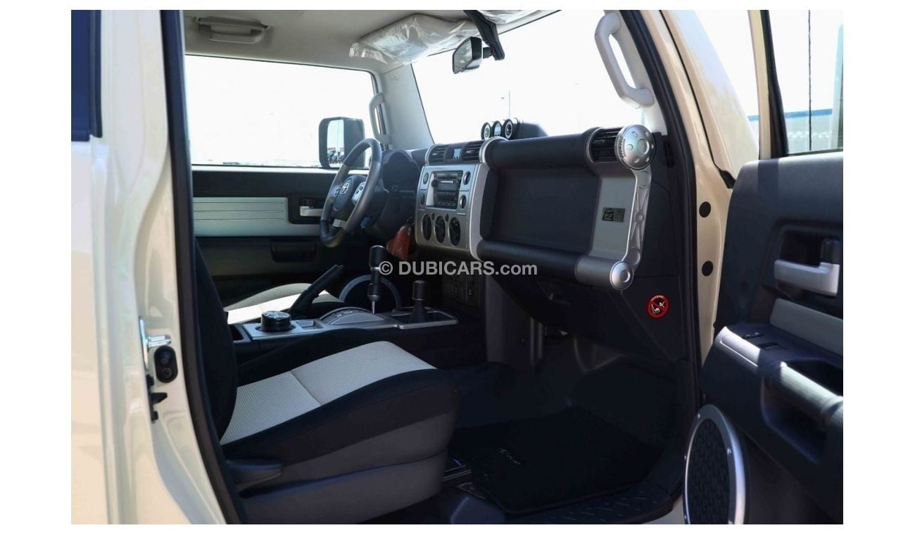 Toyota FJ Cruiser 2023 Toyota FJ Cruiser 4.0 Final Edition JBL - Beige inside Black & Beige | Export Only