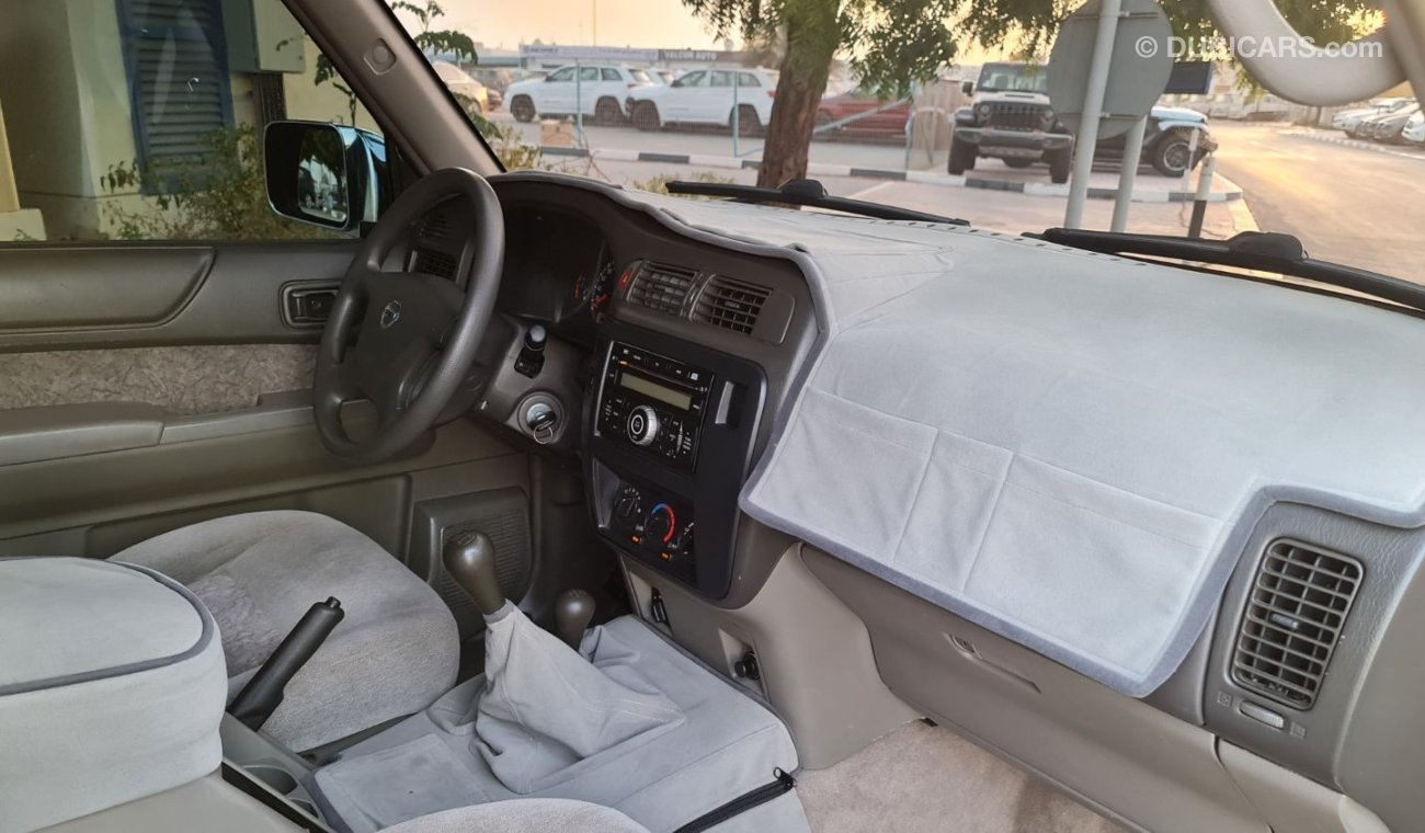 Nissan Patrol Pickup 2016 GCC Manual Transmission Perfect Condition