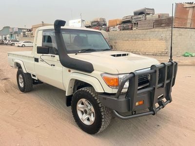 Toyota Land Cruiser Pick Up DIESEL 4.5 LITER ,RIGHT HAND DRIVE 2022 MODEL