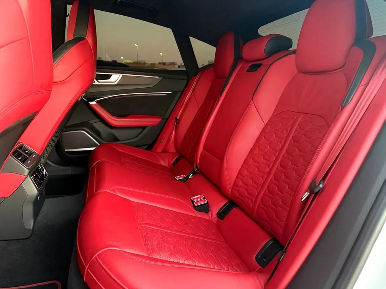 Audi RS7 MODEL - NO ACCIDENT OR PAINT