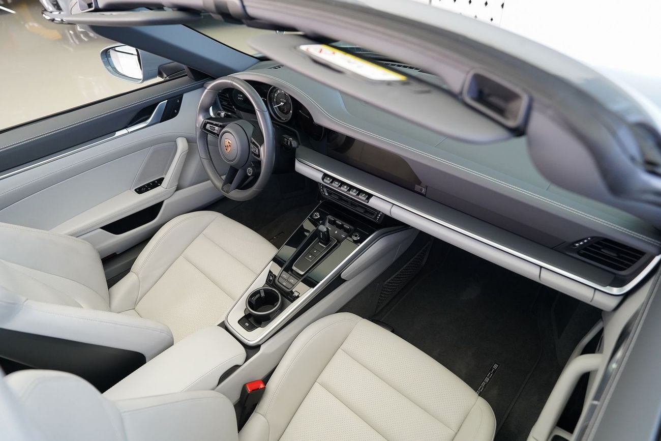 بورش 911 Carrera 4GTS 3.0L (450 HP) Convertible