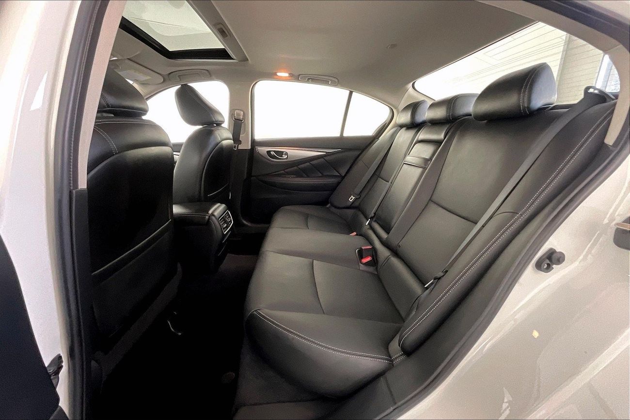 Infiniti Q50 Premium / Luxe | Guaranteed Warranty | 0 Down Payment