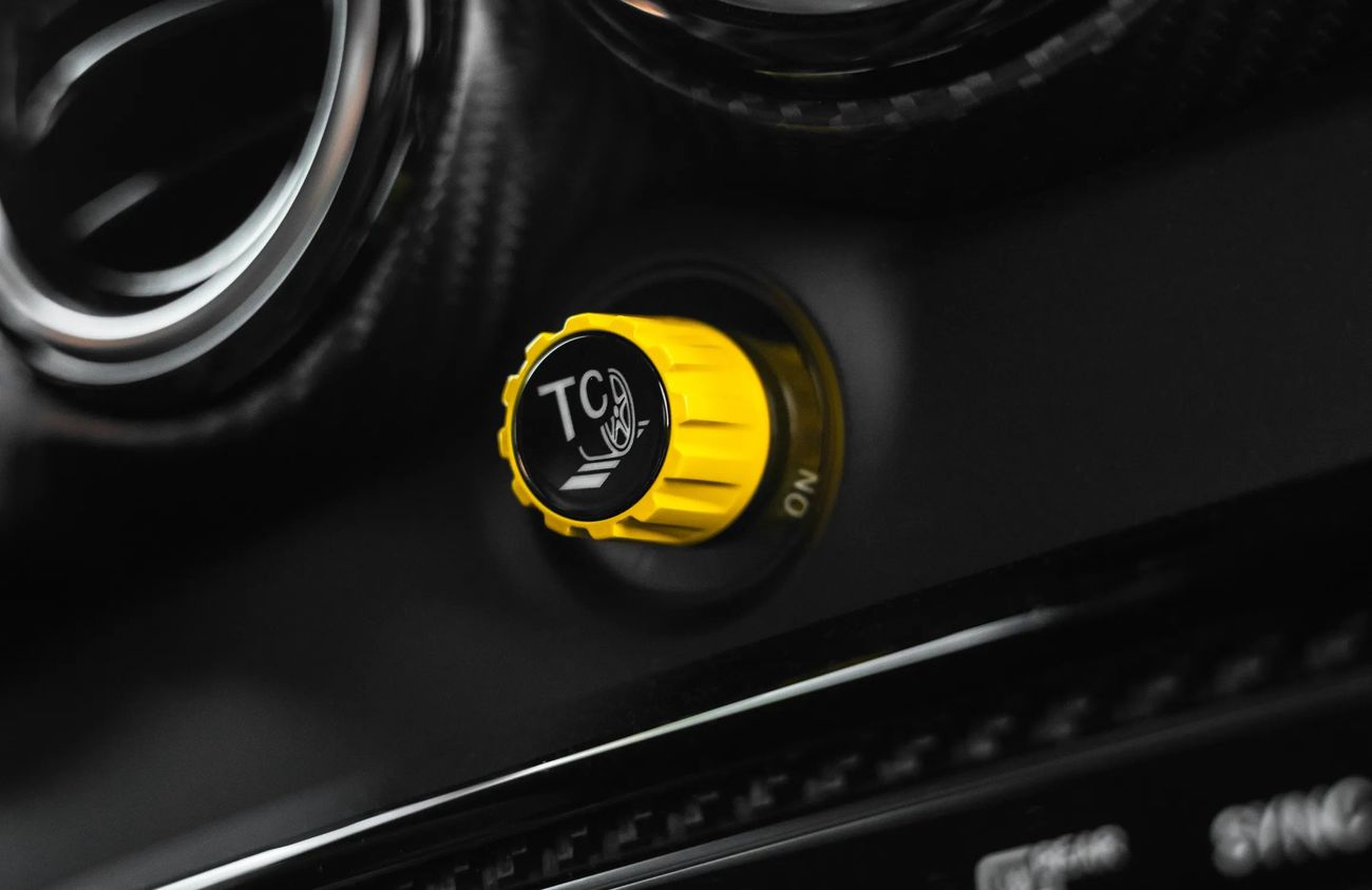 مرسيدس بنز AMG GT 4.0L V-8 Bi-Turbo Engine