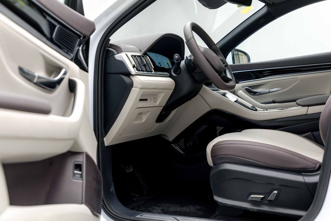 بي واي دي سونغ بلس ID Flagship - White Inside Beige & Grey | Export Only