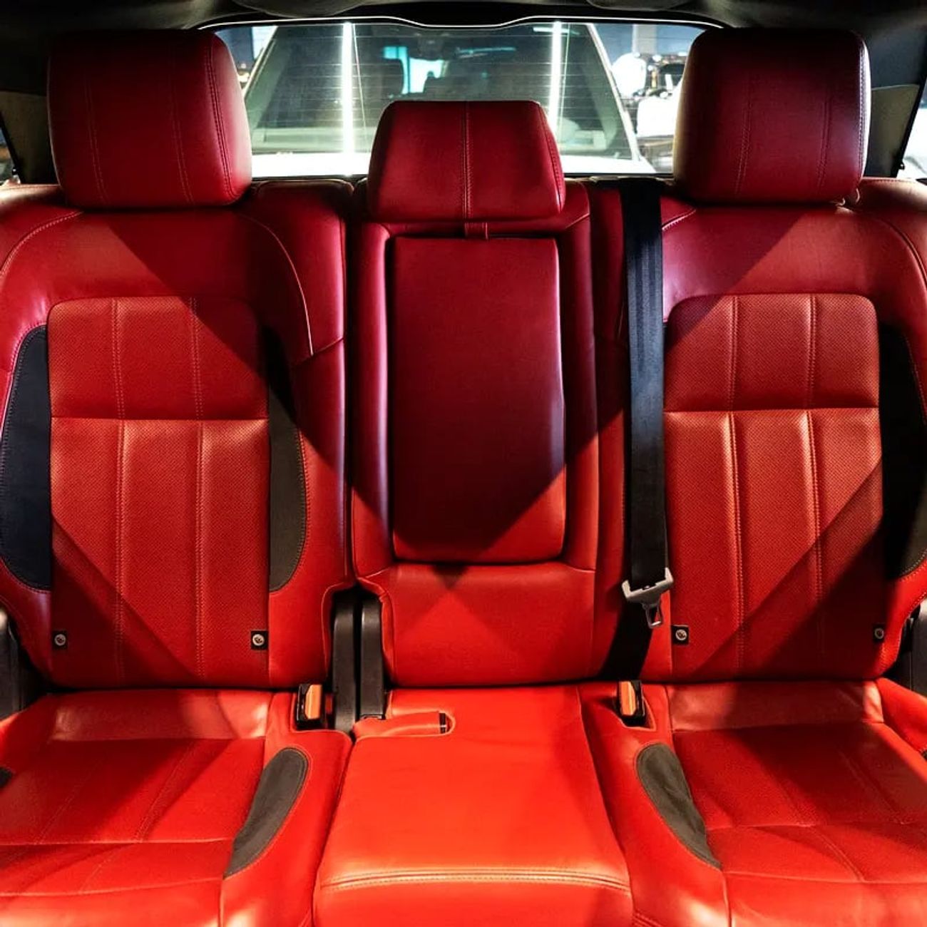 Land Rover Range Rover Sport Dynamic HSE D350 3.0L 2,682 pm • 0% Downpayment • HSE V8 • 1 Year Warranty