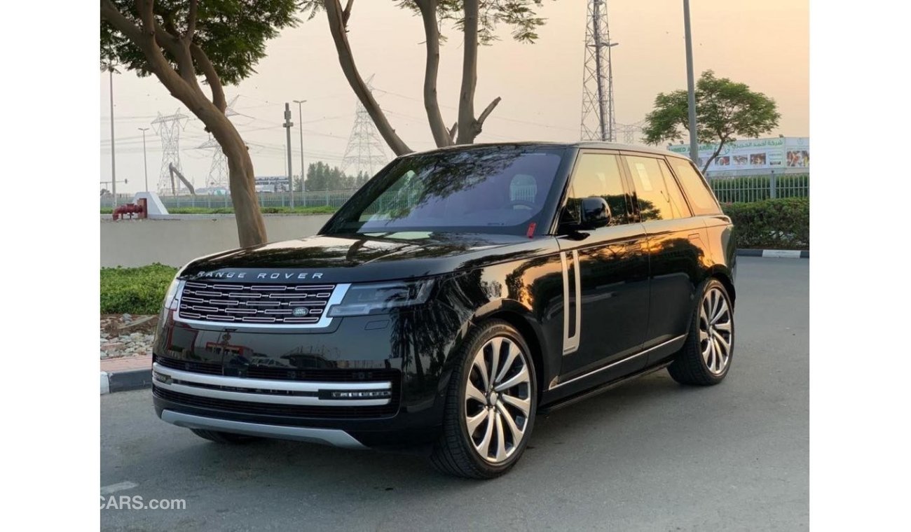 Land Rover Range Rover GCC SPEC UNDER WARRANTY AND SERVICE CONTRACT