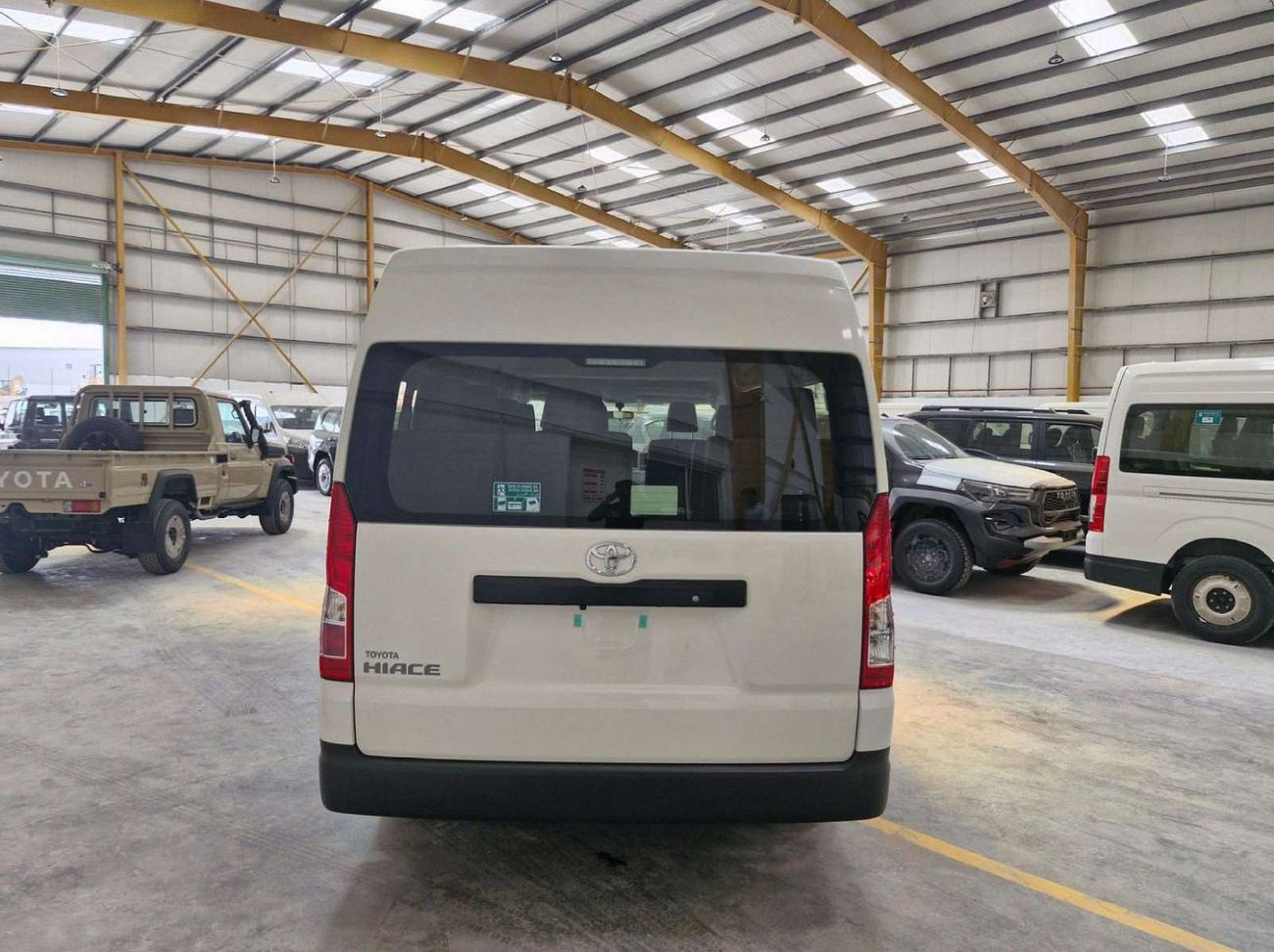 Toyota Hiace HIGH-ROOF, 3.5L V6, 24-VALVE DOHC, VVT-AT 2026 MODEL