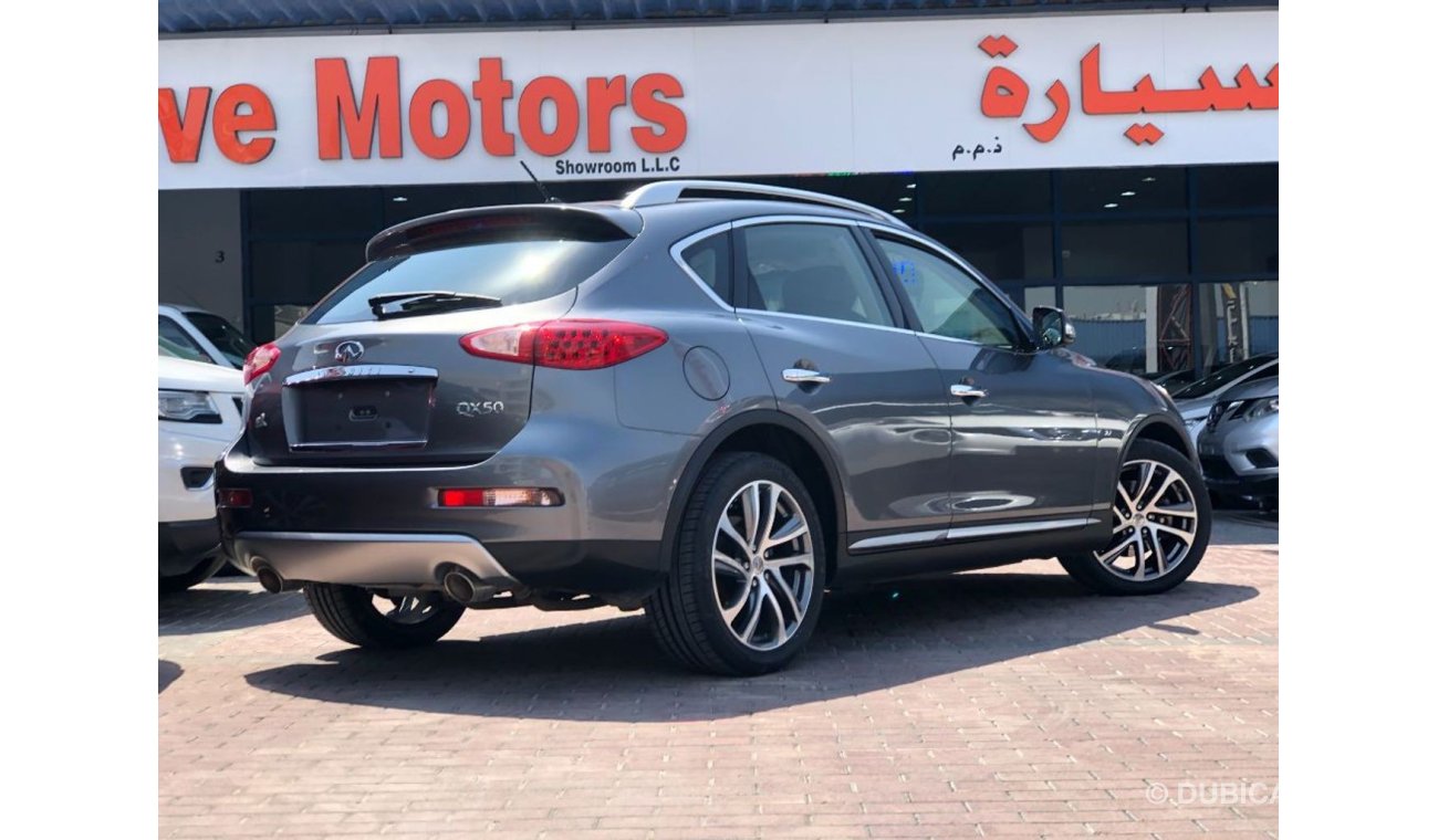 إنفينيتي QX50 FULL OPTION LUXURY 2017 INFINITI QX50  1096X60 MONTHLY UNLIMITED KM WARRANTY..