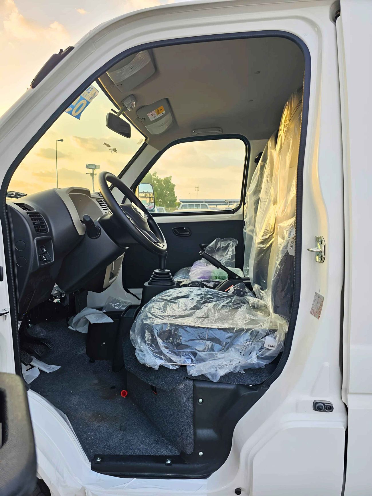 سوزوكي EECO CARGO VAN / 1.2L PETROL / PARKING SENSOR / MANUAL GEAR BOX/ CODE#ECCR12M