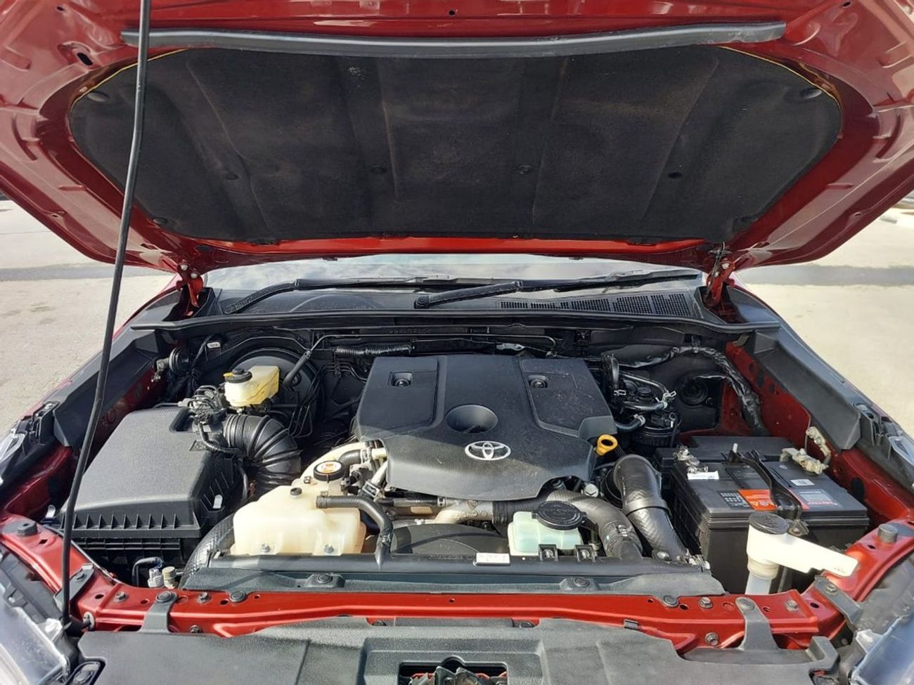 تويوتا هيلوكس TOYOTA HILUX PICK UP RHD 2022 MODEL 2.8 L DIESEL AUTOMATIC(PM81032)