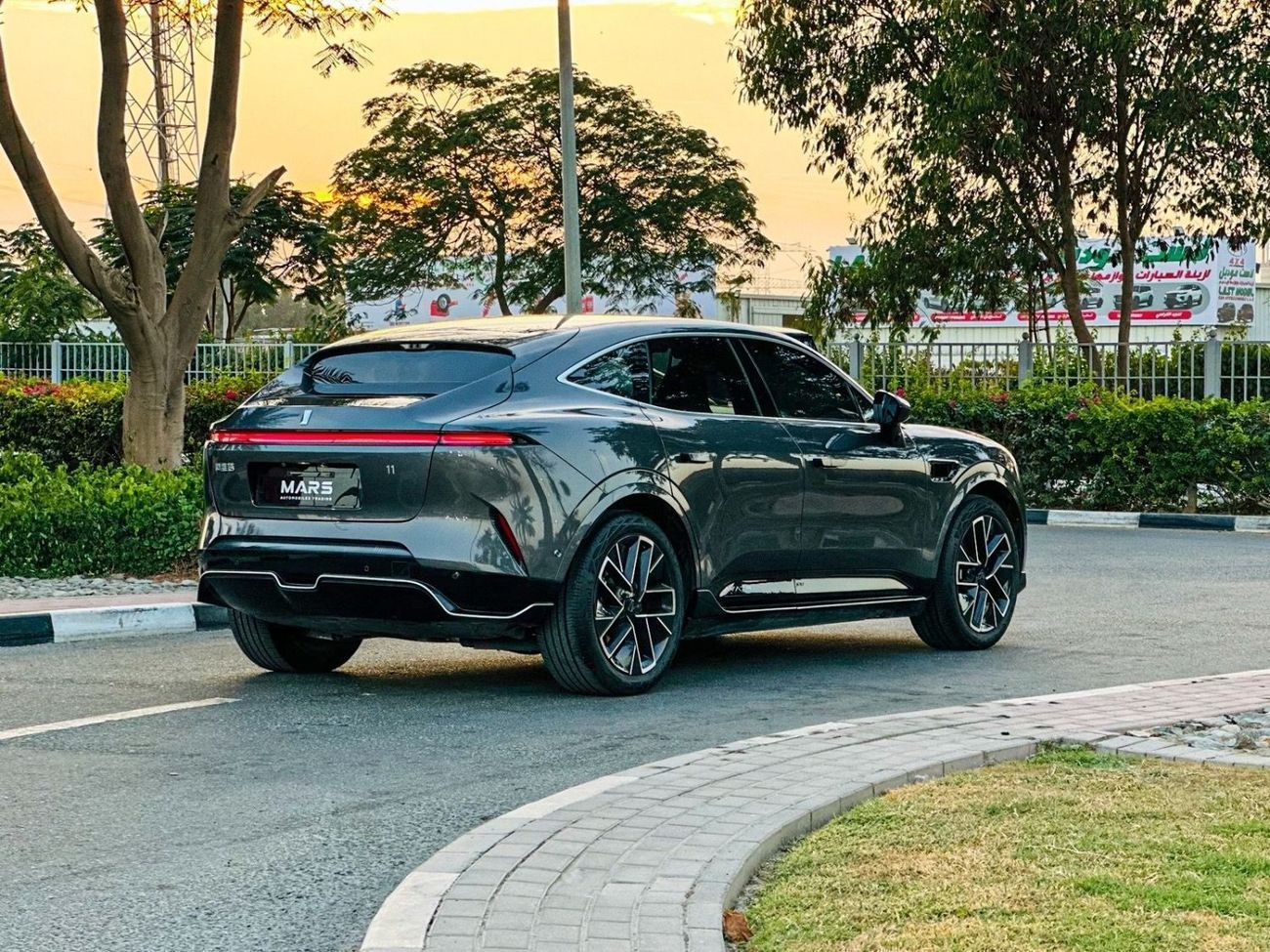 أفاتر 11 Performance AWD